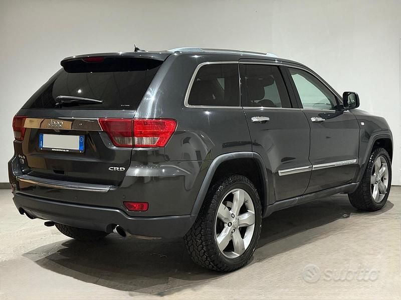 Usata Jeep Grand Cherokee Overland 241 CV (177 kW) 2011 Grigio SUV
