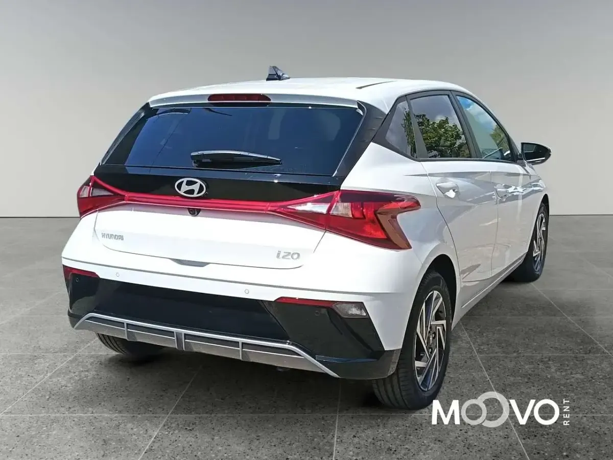 Nuova Hyundai i20 90 CV (66 kW) 2026 Atlas white Utilitaria