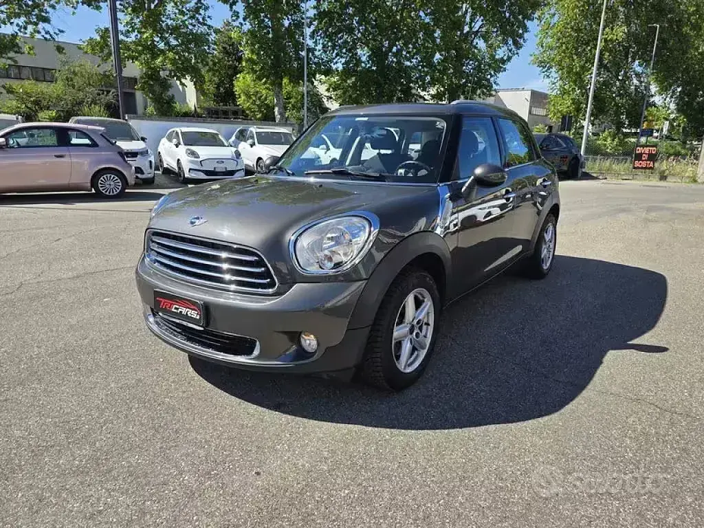 Usata Mini One Countryman 98 CV (72 kW) 2011 Marrone SUV