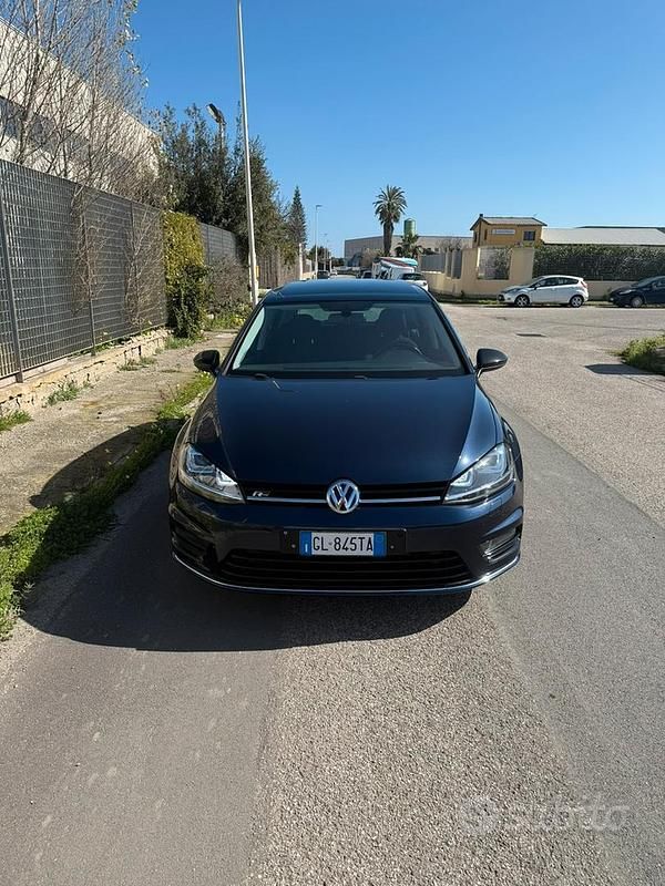 Usata VW Golf VII 115 CV (84 kW) 2016 Blu Utilitaria