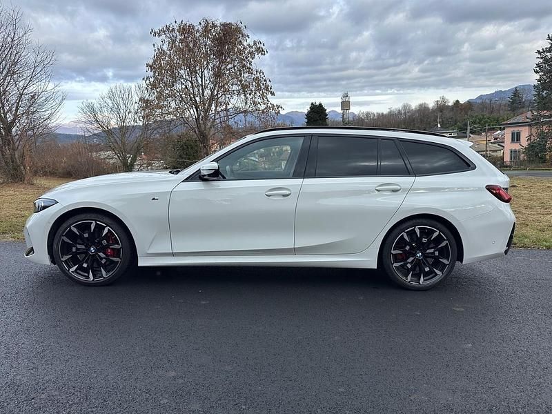 Usata BMW 320e M Sport 190 CV (139 kW) 2024 Bianco Station wagon