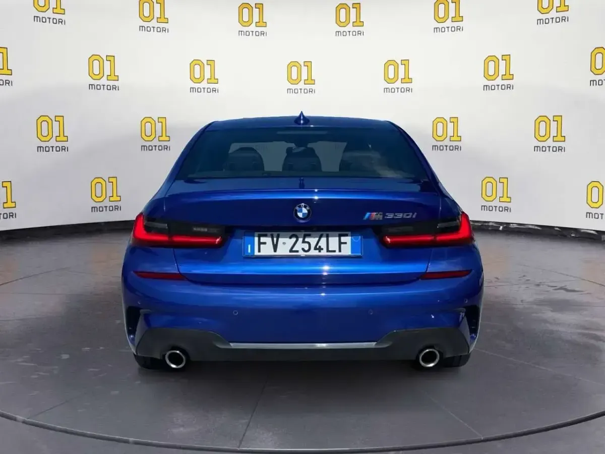 Usata BMW 330 M Sport 258 CV (189 kW) 2019 Blu/azzurro Berlina