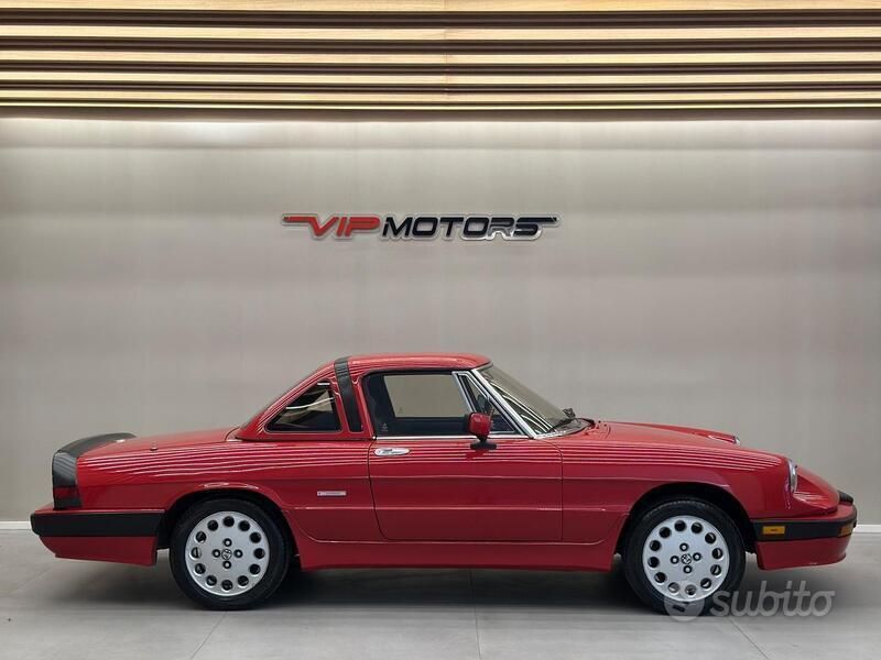 Usata Alfa Romeo Spider Quadrifoglio Verde 125 CV (91 kW) 1987 Rosso Cabrio