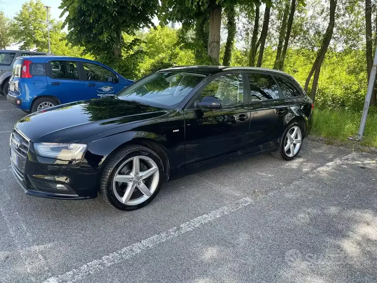 Usata Audi A4 150 CV (110 kW) 2015 Nero Station wagon