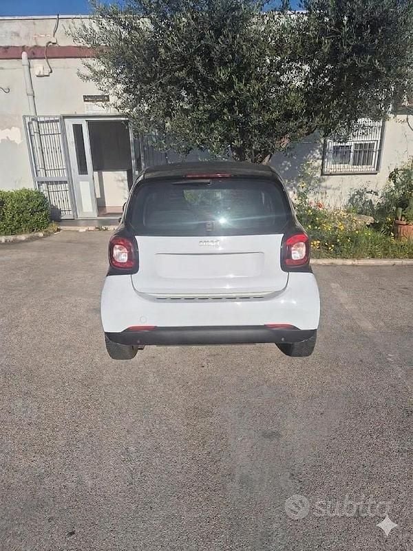 Begagnad Smart ForFour 2018 Halvkombi