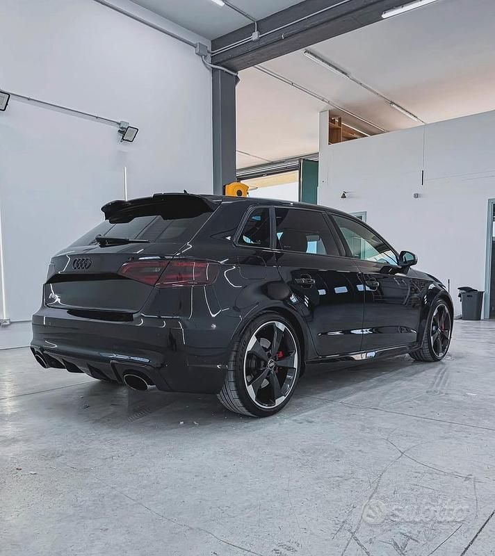 Usata Audi RS3 367 CV (269 kW) 2016 Nero Berlina