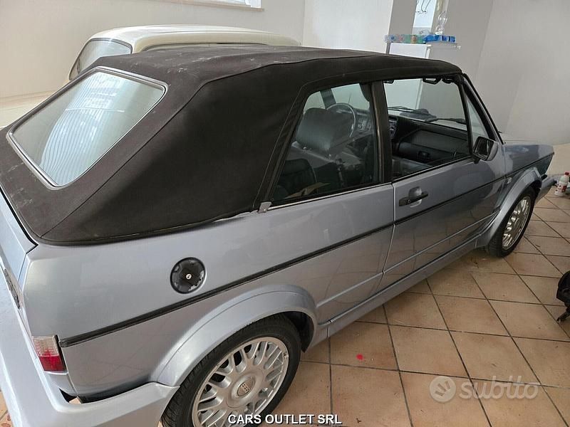 Usata VW Golf II Sport 73 CV (53 kW) 1990 Grigio Utilitaria