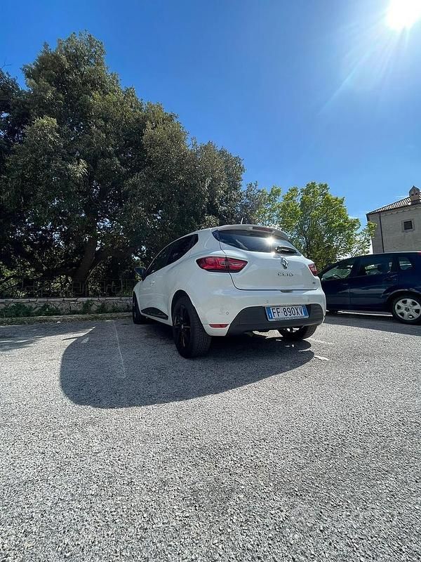 Usata Renault Clio V 2025 Bianco Berlina