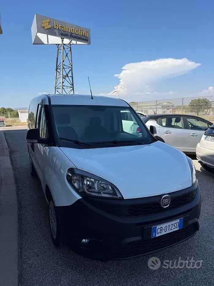 Usata Fiat Doblò 95 CV (69 kW) 2020 Bianco Monovolume