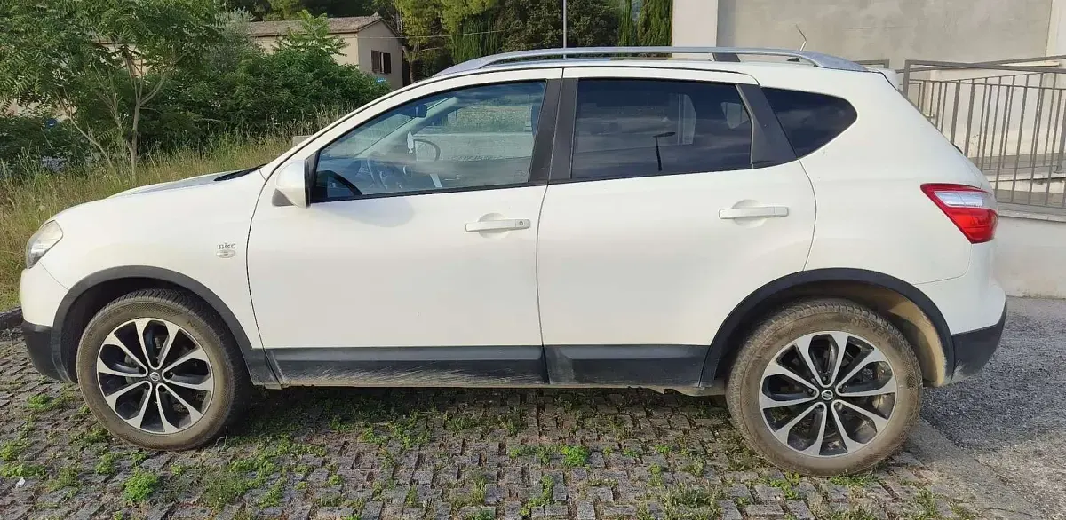 Usata Nissan Qashqai N-TEC 131 CV (96 kW) 2012 SUV