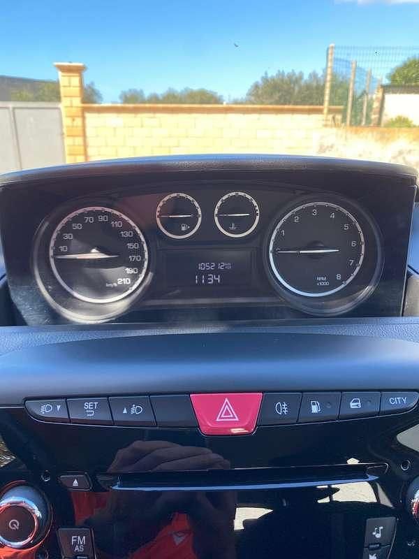 Usata Lancia Ypsilon Gold 69 CV (50 kW) 2013 Utilitaria