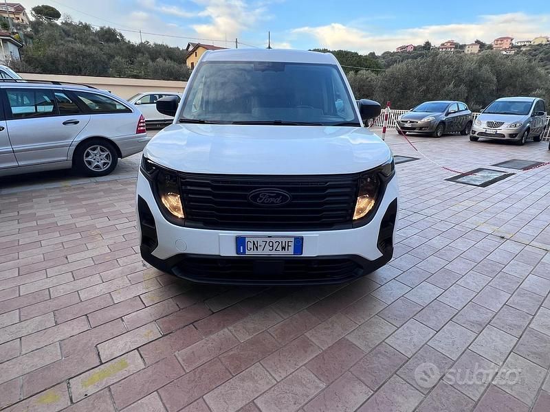 Usata Ford Transit Trend 100 CV (73 kW) 2024 Bianco Furgone