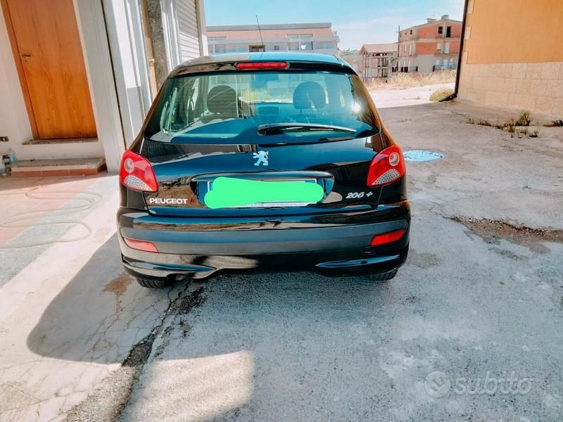 Usata Peugeot 206+ 60 CV (44 kW) 2011 Nero Utilitaria