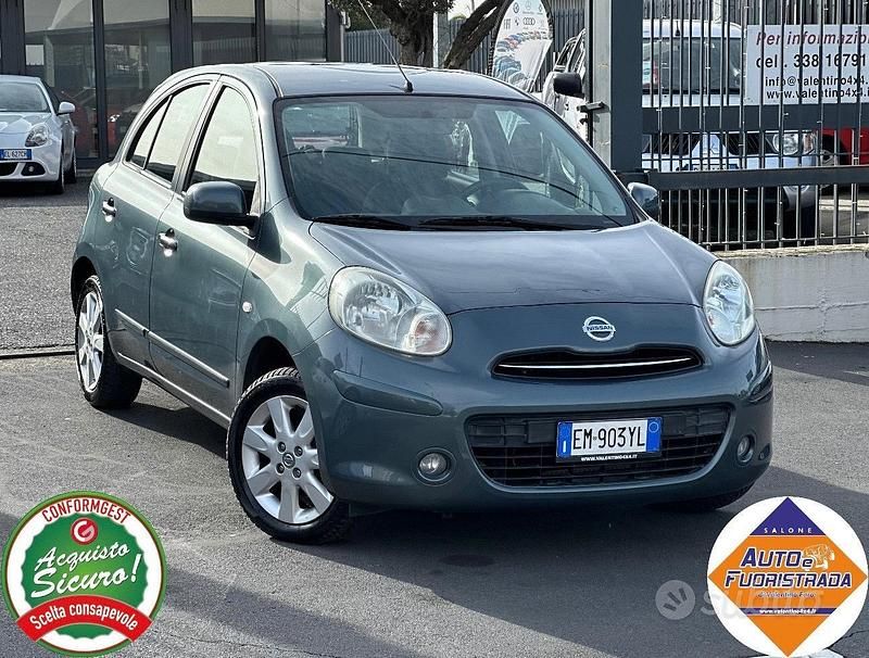 Usata Nissan Micra Tekna 80 CV (58 kW) 2012 Grigio Berlina
