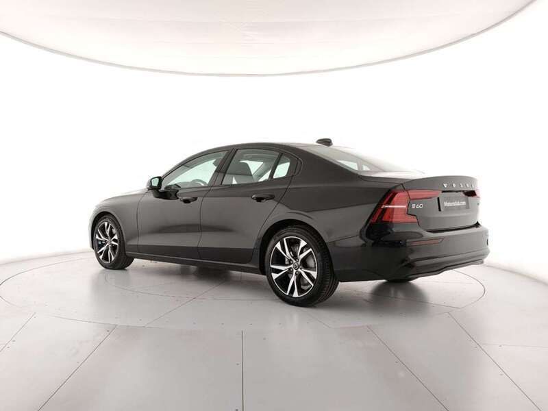 Nuova Volvo S60 Plus 197 CV (144 kW) 2025 Onyx black Berlina