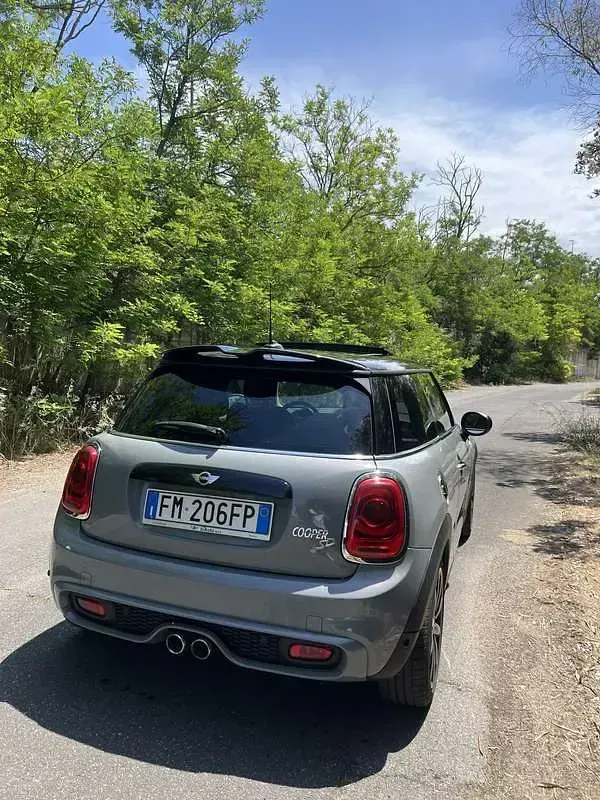 Usata Mini Cooper SD Hype 170 CV (125 kW) 2017 Grigio Utilitaria