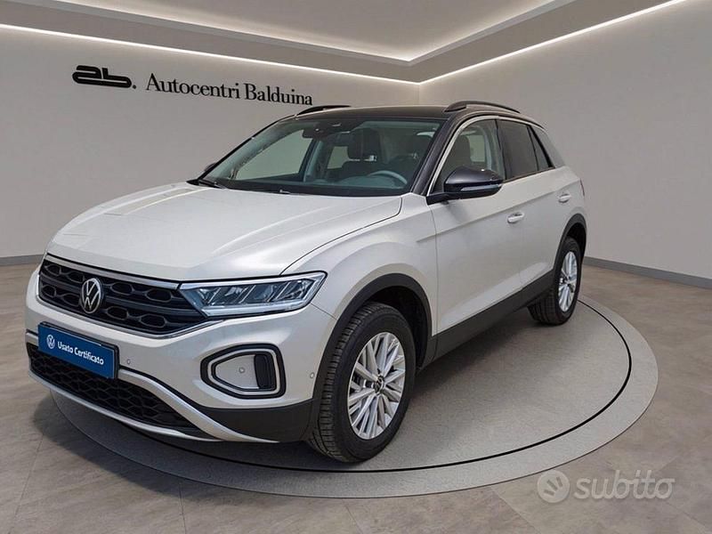 Usata VW T-Roc Life 110 CV (80 kW) 2023 Grigio SUV