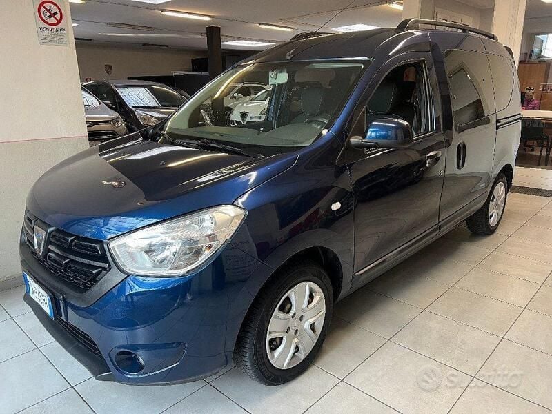 Blu Usata 2019 Dacia Dokker Essentiel Furgone | 11.900 € (Buon prezzo) - Immagine 1/4