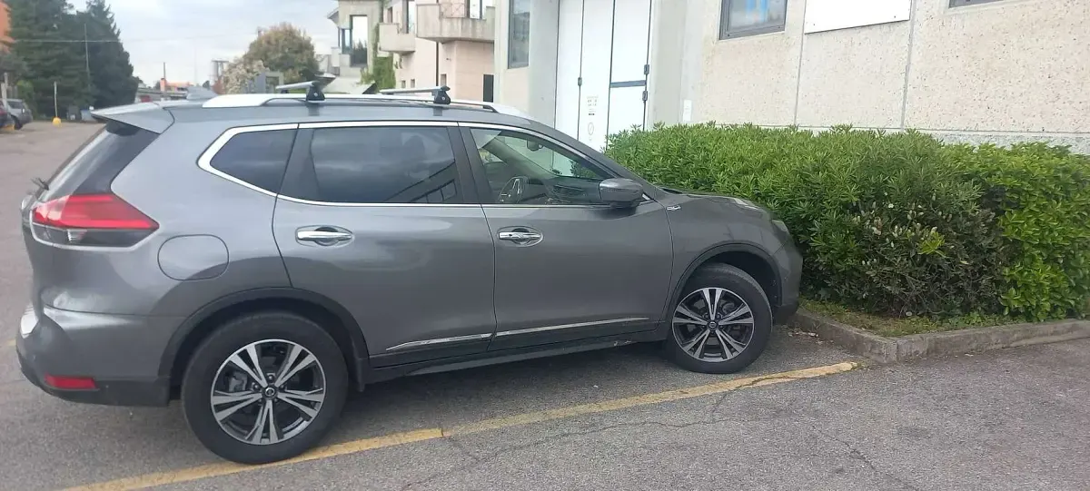 Usata Nissan X-Trail N-Connecta 150 CV (110 kW) 2020 Grigio SUV