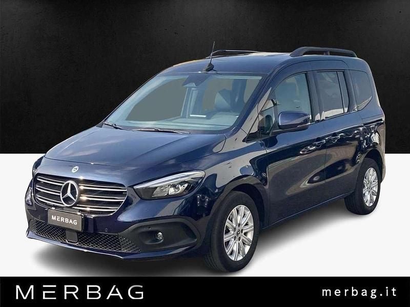 Usata Mercedes T180 Premium 120 CV (88 kW) 2023 Other Monovolume