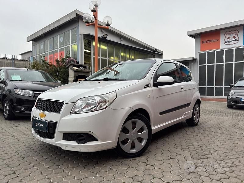 Usata Chevrolet Aveo LS 82 CV (60 kW) 2010 Bianco Berlina