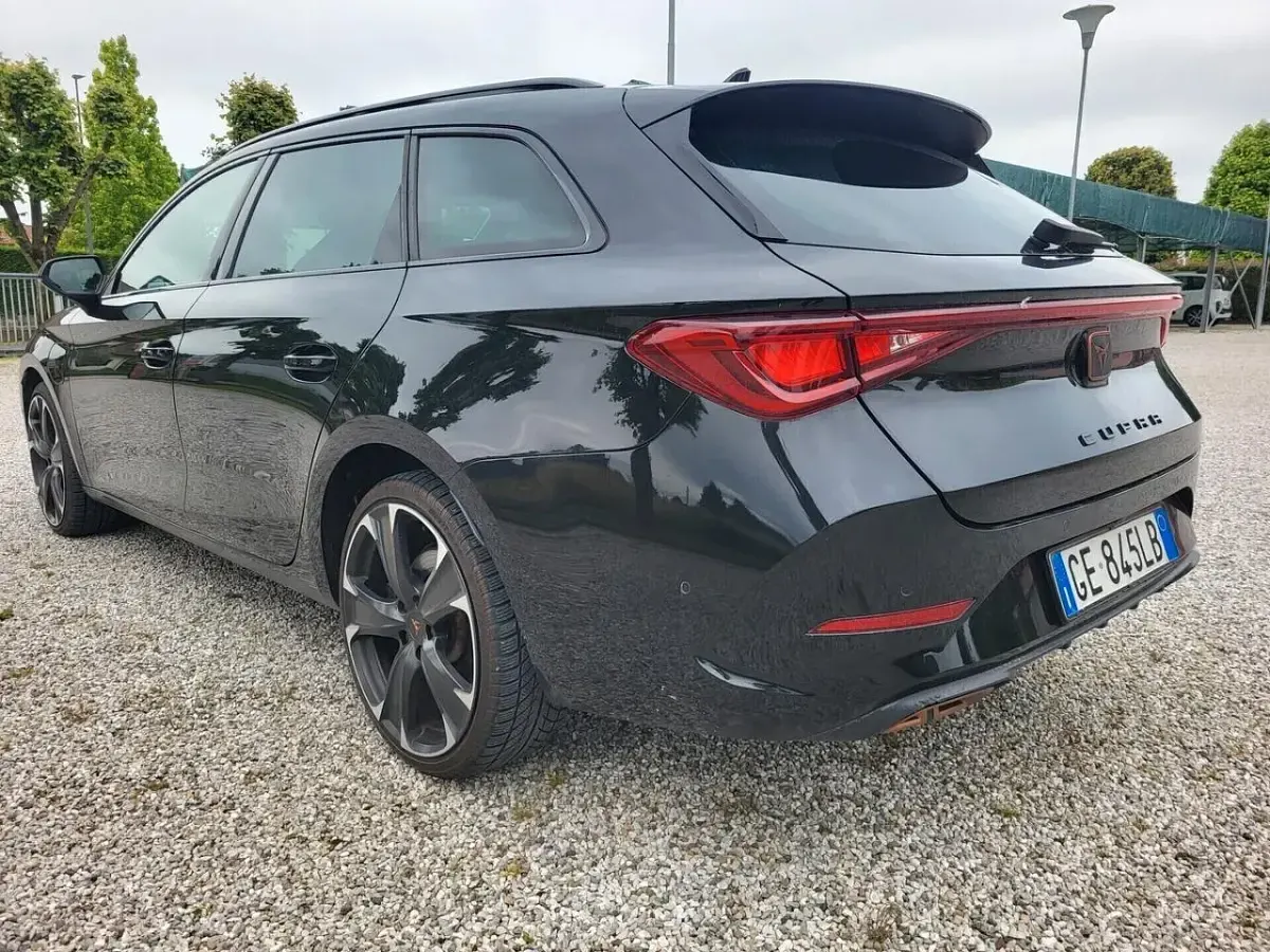 Usata Cupra Leon 150 CV (110 kW) 2021 Nero Station wagon