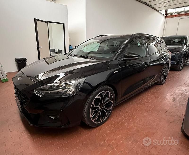 Usata Ford Focus ST 150 CV (110 kW) 2020 Nero Station wagon