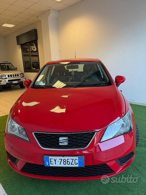 Usata Seat Ibiza Reference 70 CV (51 kW) 2015 Rosso Berlina
