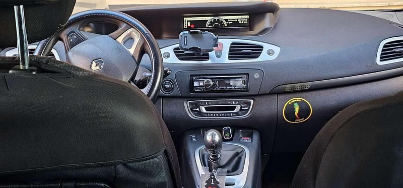 Usata Renault Grand Scénic III Dynamique 120 CV (88 kW) 2010 Monovolume