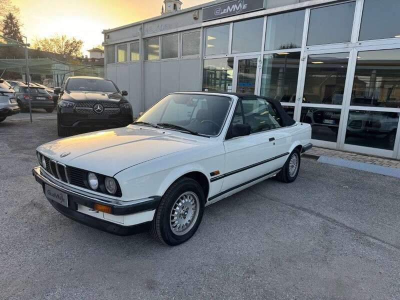 Bianco Usata 1992 BMW 320 Cabriolet Cabrio | 10.500 € - Immagine 1/4