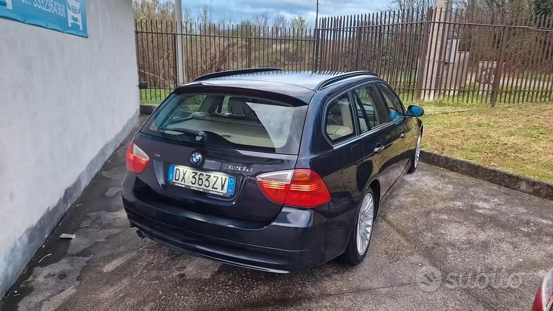 Usata BMW 320 163 CV (119 kW) 2009 Blu Station wagon