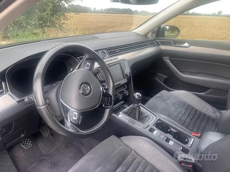 Usata VW Passat 150 CV (110 kW) 2015 Berlina