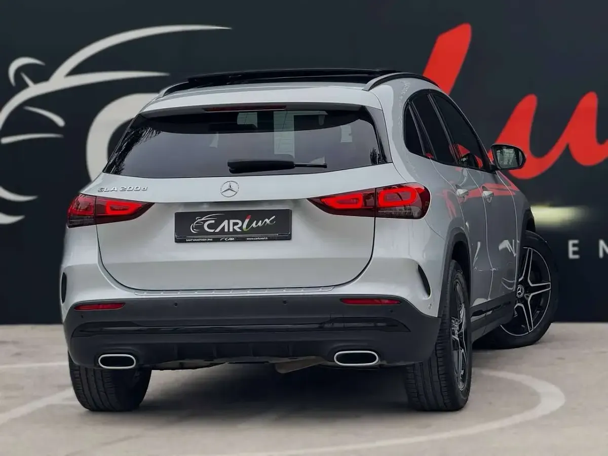 Usata Mercedes GLA200 Premium 150 CV (110 kW) 2023 Argento SUV
