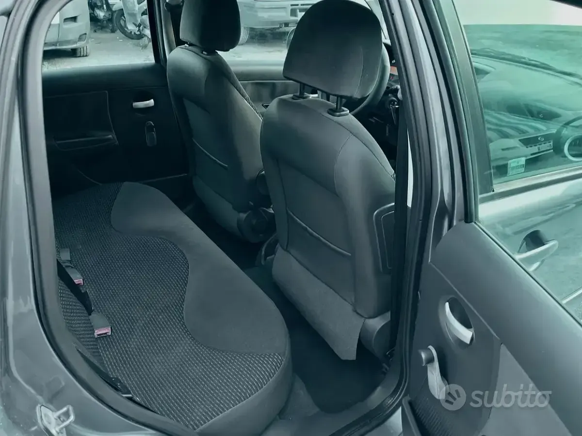 Usata Citroën C3 60 CV (44 kW) 2010 Grigio Utilitaria