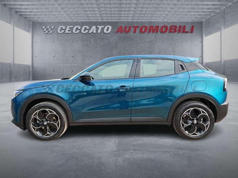 Usata Alfa Romeo Junior 114 kW (156 CV) 2025 Blu SUV