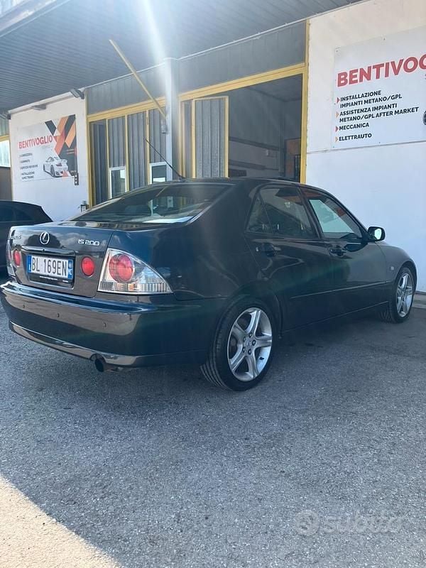 Usata Lexus IS200 2000 Berlina