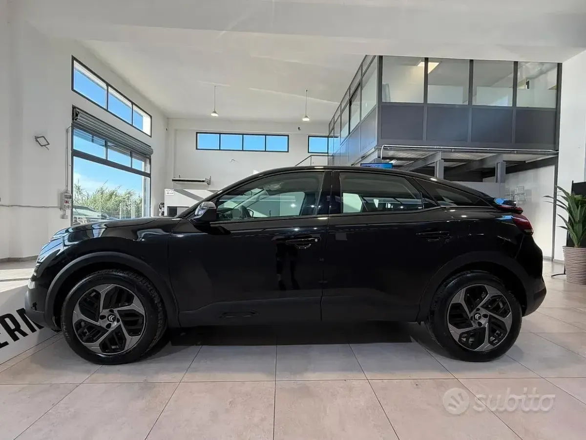 Occasion Citroën C4 Shine 131 PK (96 kW) 2023 Zwart SUV