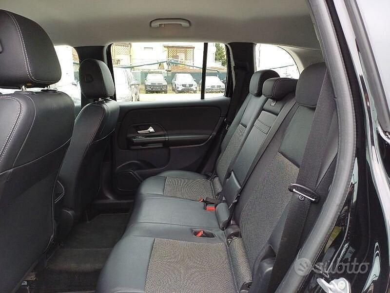 Usata Mercedes GLB180 Business 116 CV (85 kW) 2022 Nero notte SUV