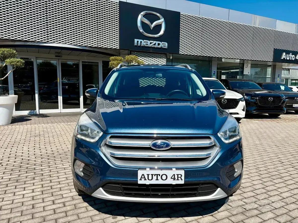 Usata Ford Kuga Business Edition 120 CV (88 kW) 2019 Bluazzurro SUV