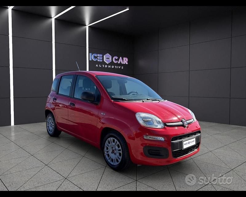 Usata Fiat Panda S 69 CV (50 kW) 2022 Rosso Utilitaria