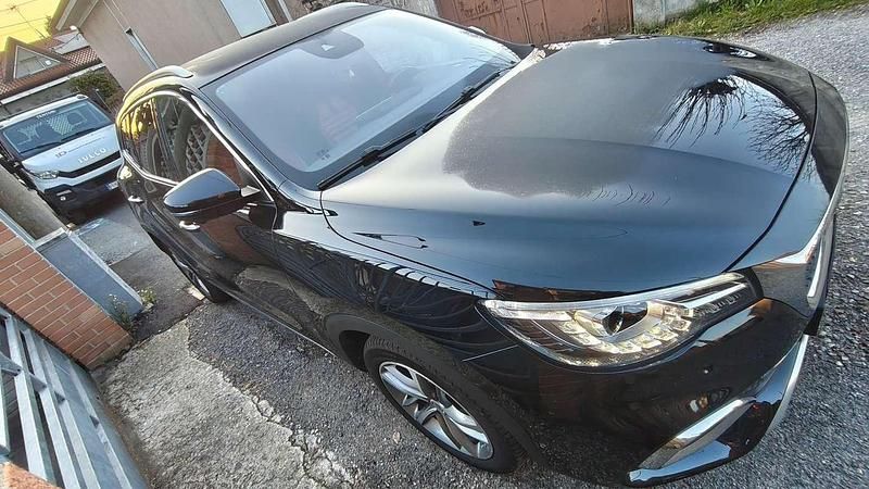 Usata MG EHS Exclusive 162 CV (119 kW) 2022 Nero SUV