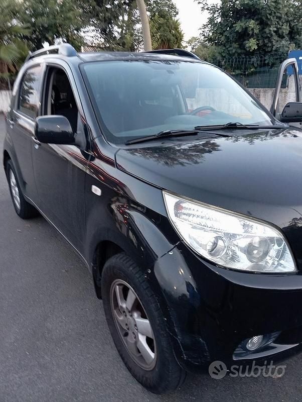 Usata Daihatsu Terios 105 CV (77 kW) 2009 Nero SUV