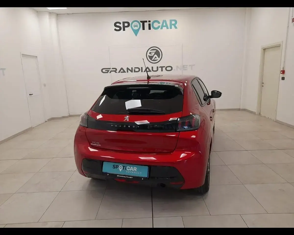 Usata Peugeot 208 Allure 102 CV (75 kW) 2022 Rosso Utilitaria