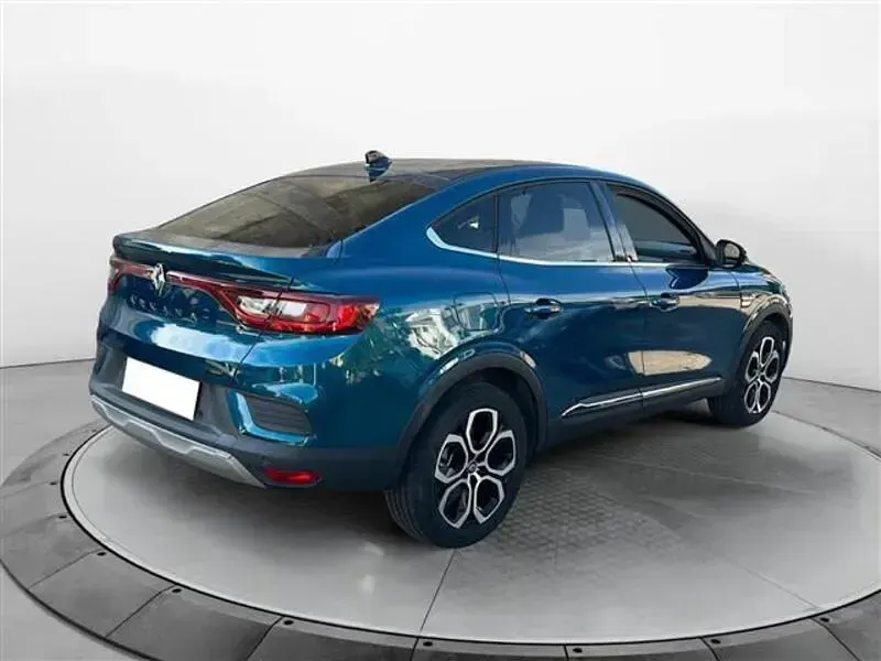Usata Renault Arkana Techno 145 CV (106 kW) 2023 Blu scuro SUV