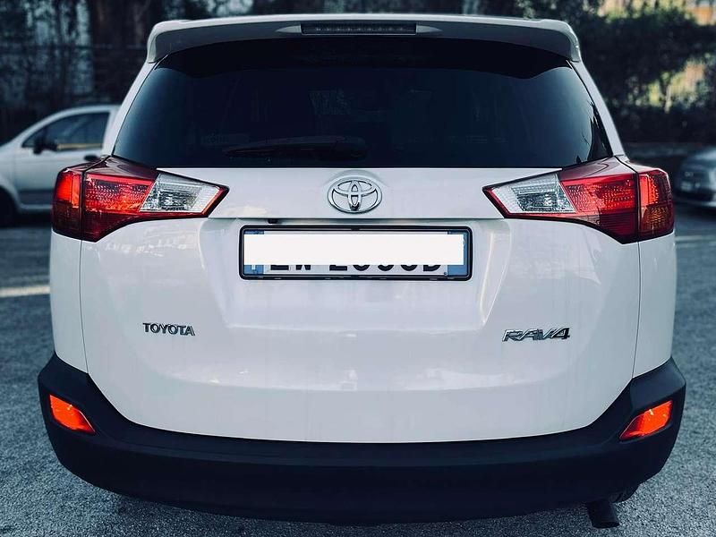 Usata Toyota RAV4 Active 124 CV (91 kW) 2014 Bianco SUV