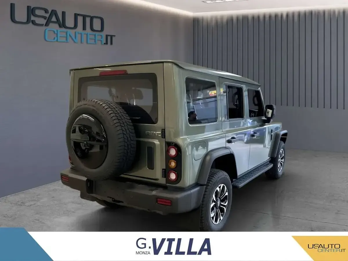 Nuova EMC 212 166 CV (122 kW) 2026 Verde SUV