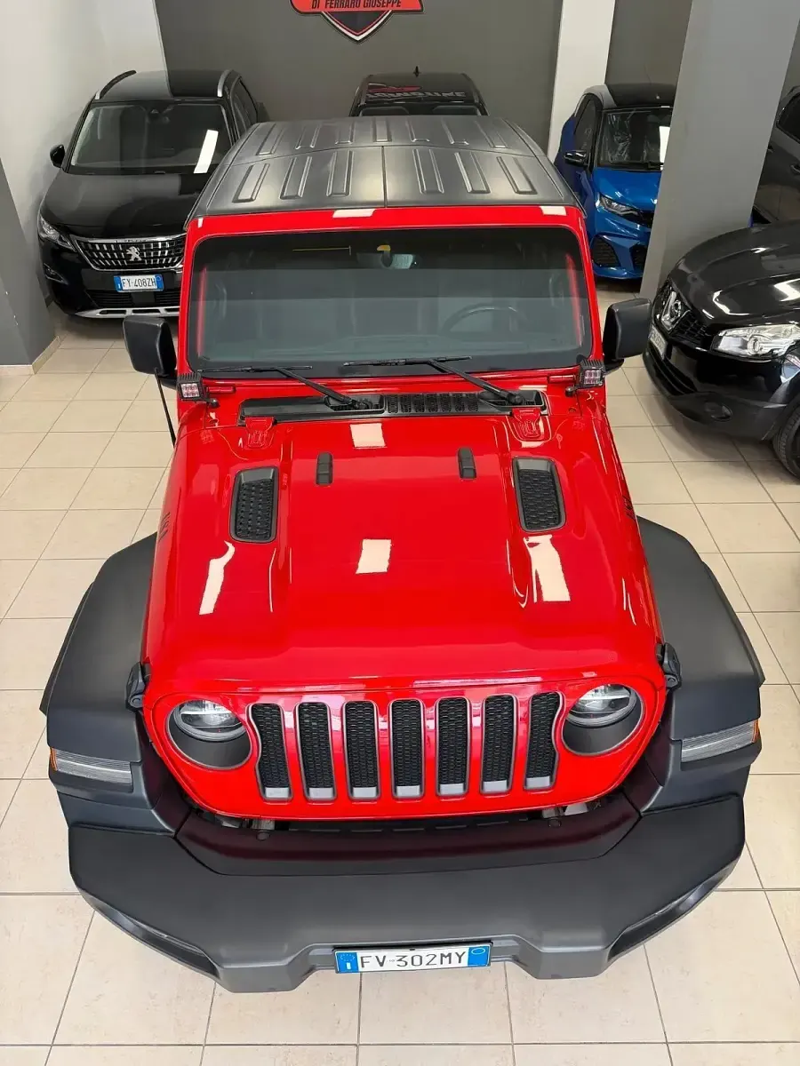Usata Jeep Wrangler Rubicon 200 CV (147 kW) 2019 Rosso SUV