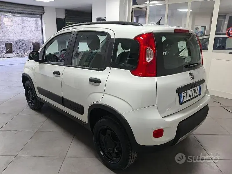 Usata Fiat Panda 4x4 S 86 CV (63 kW) 2020 Bianco Utilitaria
