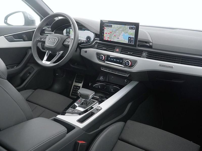 Usata Audi A4 S-Line 204 CV (150 kW) 2024 Grigio Station wagon