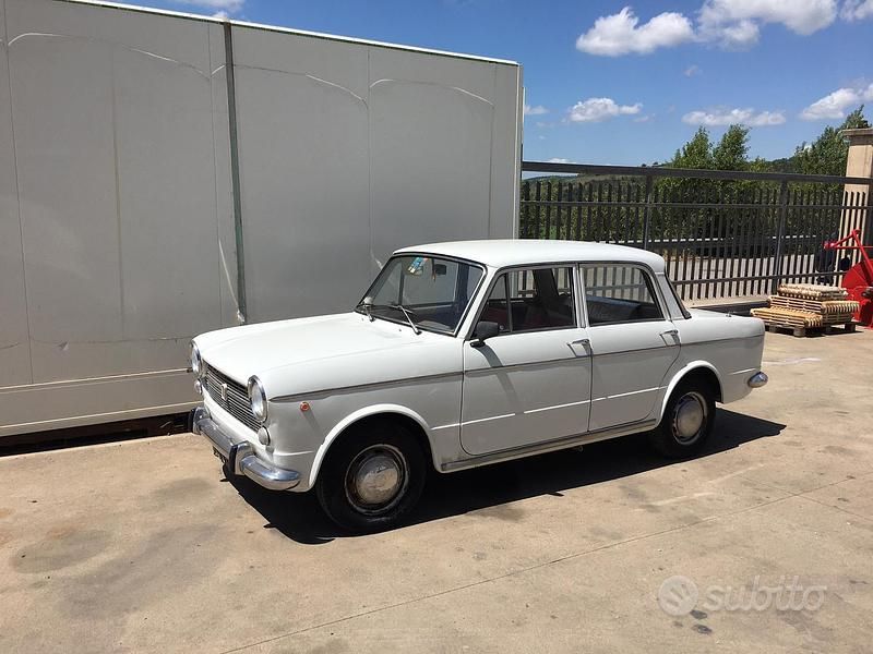 Bianco Usata 1960 Fiat 1100R Tre volumi | 1800 € - Immagine 1/1